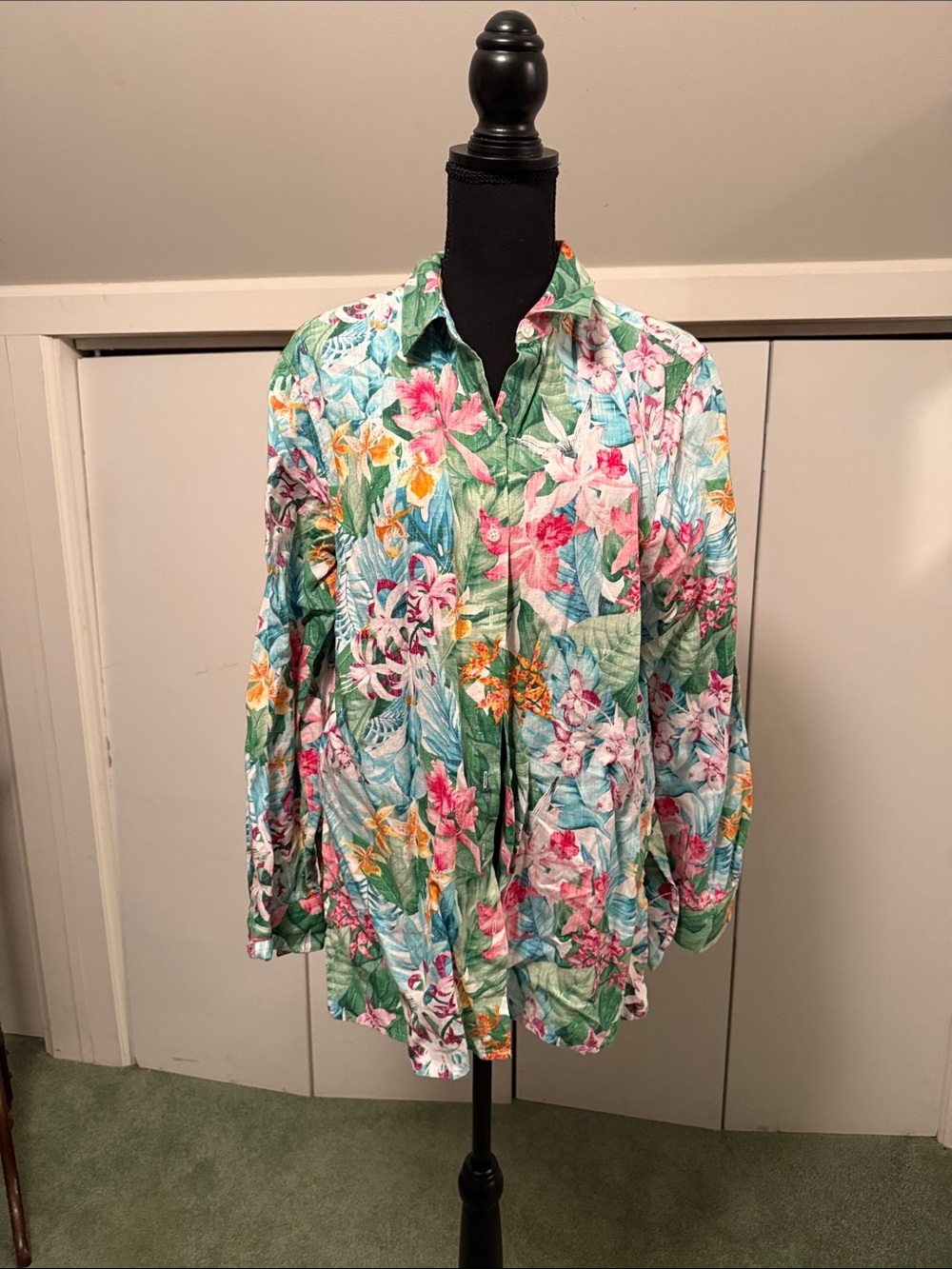 Tommy Bahama linen top